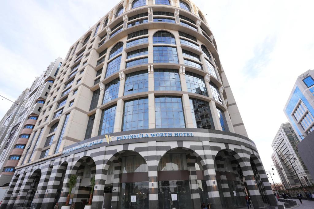 PENINSULA WORTH MADINAH